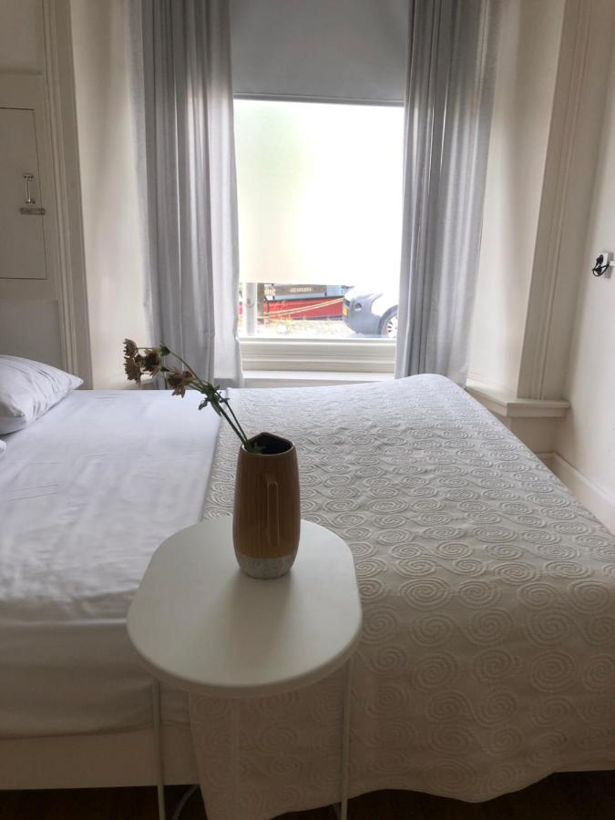 Guesthouse Uit De Kunst Леэварден Экстерьер фото